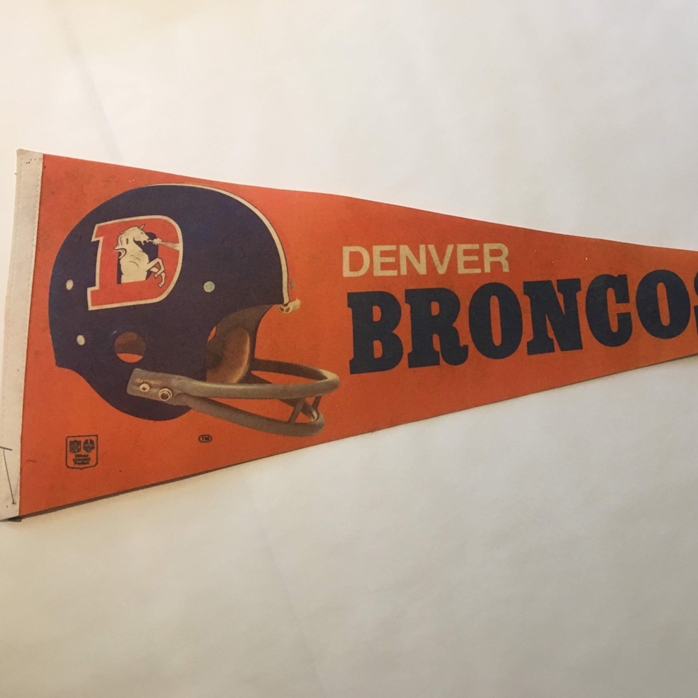 Vintage 70s Denver Broncos Pennant 🚩